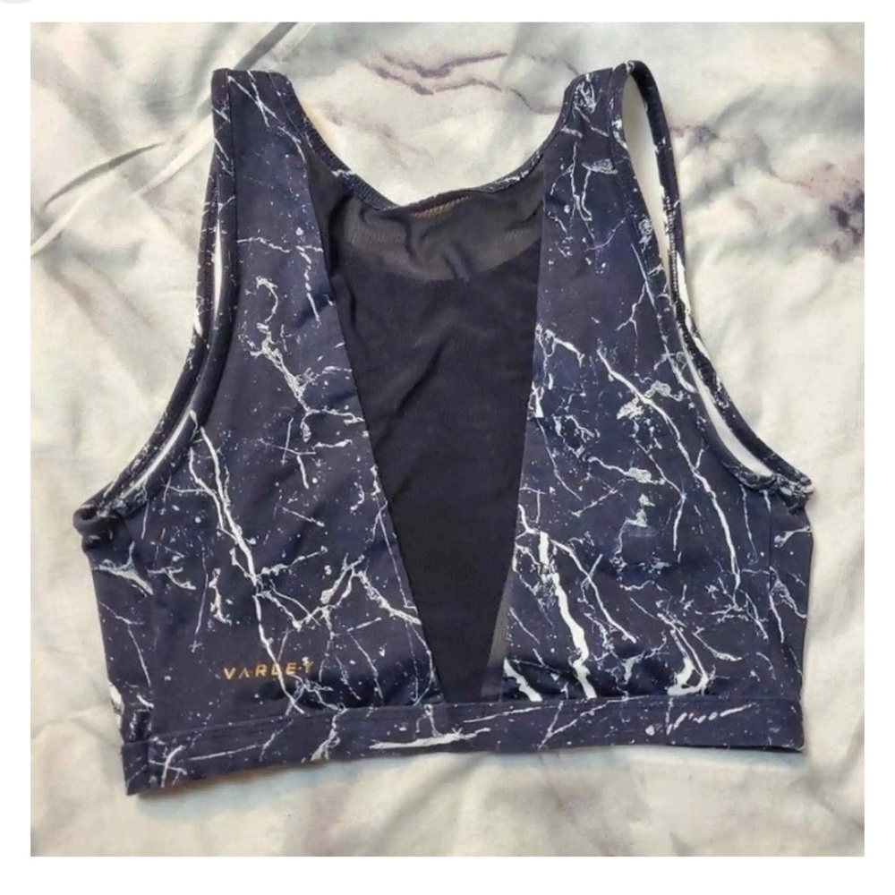 VARLEY | black and white marble mesh sports bra